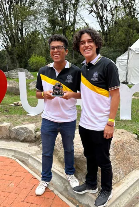 Club de Robótica de la Javeriana Cali tuvo una destacada participación en el torneo de robótica más grande de América